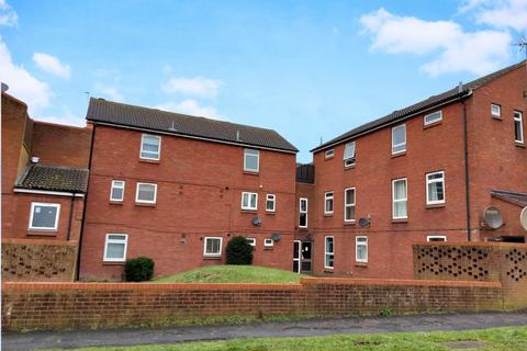 Ebble Close, Aylesbury HP21 2 bed apartment for sale