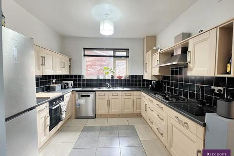 Hough Lane, Wombwell, Barnsley 4 bed detached house for sale