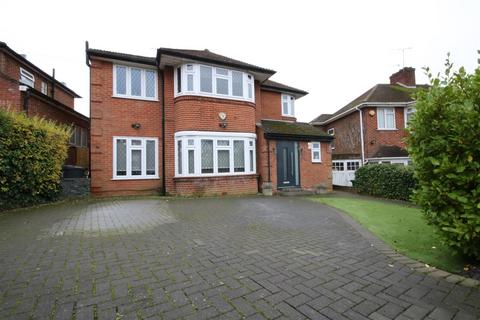 Wolmer Gardens, Edgware 4 bed detached house for sale