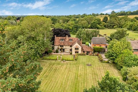 Wood End, Milton Keynes MK17 5 bed detached house for sale