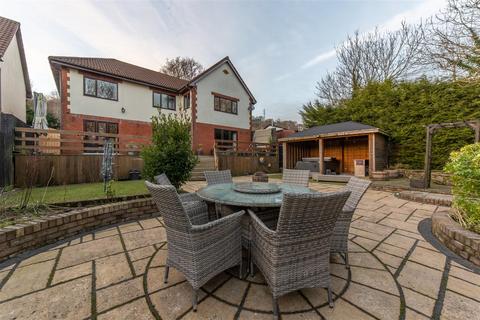 Bryn Henry Gardens, Cwmbran NP44 4 bed detached house for sale