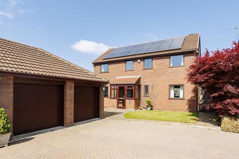Lang Road, Bishopthorpe, York 3 bed detached house for sale