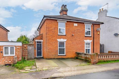Nottidge Road, Ipswich, IP4 2 bed semi