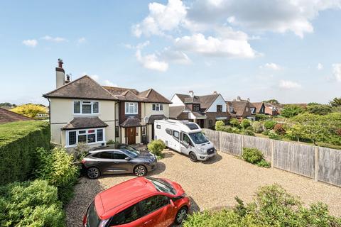 Willowhale Avenue, Aldwick, PO21 5 bed detached house for sale