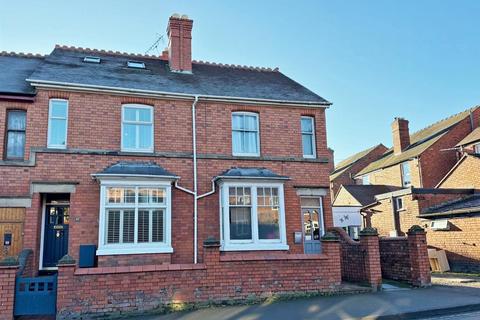 Copthorne Road, Copthorne, Shrewsbury 4 bed terraced house for sale