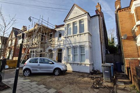 Greenhill Road, Harrow Studio for sale