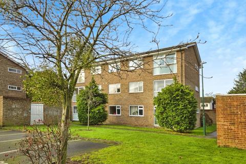 Mortlake Close, Beddington, CR0 4SW 1 bed flat for sale