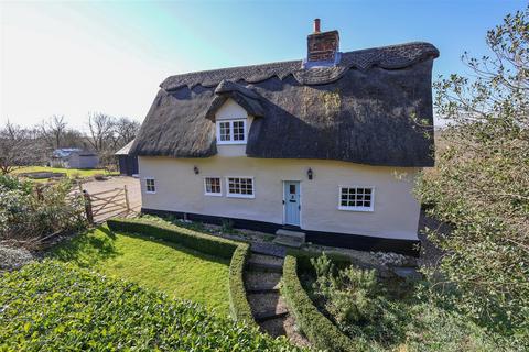 Walden Road, Hadstock CB21 4 bed cottage for sale