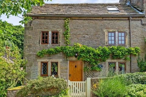 Fernilee, Whaley Bridge, SK23 2 bed terraced house for sale