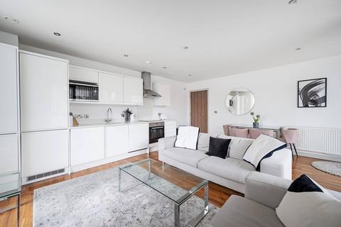 Shore Place, South Hackney, London, E9 3 bed flat for sale