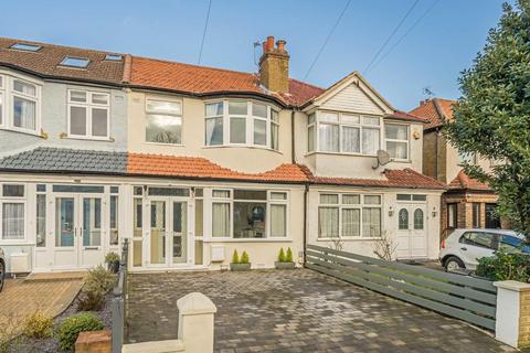 Ladywood Road, Surbiton KT6 3 bed terraced house for sale