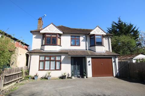 KINGSTON ROAD, LEATHERHEAD, KT22 5 bed detached house for sale