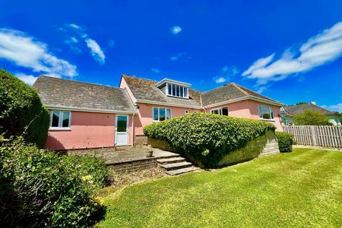 Hammonds Mead, Charmouth, Dorset 3 bed detached house for sale