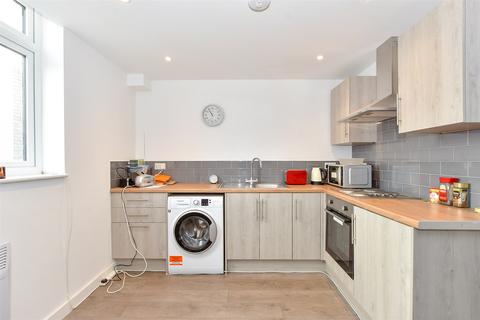 High Street, Bognor Regis, West Sussex 1 bed ground floor flat for sale