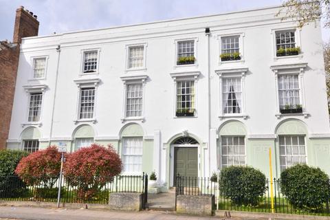 Spa Road, Gloucester... 2 bed apartment for sale