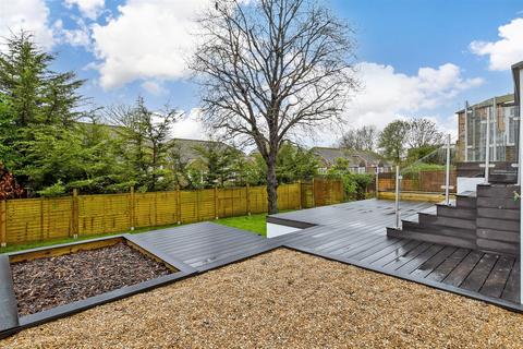 Warren Way, Woodingdean, Brighton... 5 bed semi