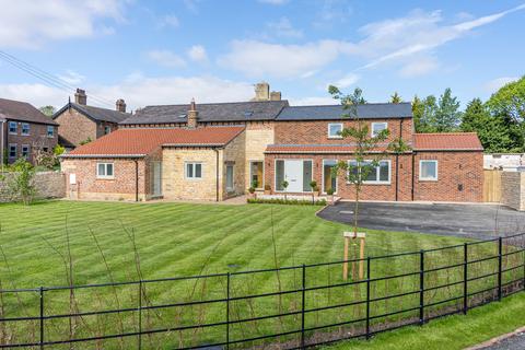 Tadcaster, North Yorkshire LS24 4 bed detached house for sale