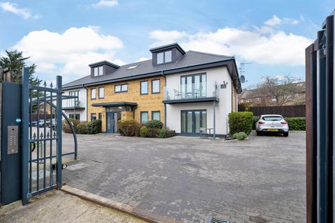 Lowe Close, Chigwell 1 bed apartment for sale