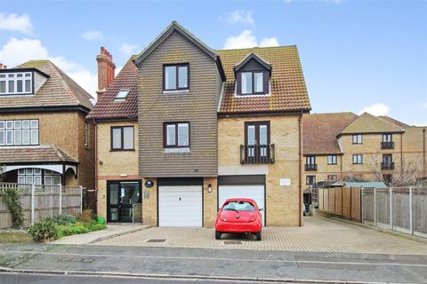 Seapoint Road, Broadstairs 2 bed retirement property for sale