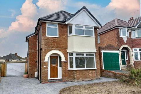 The Avenue, Castlecroft... 3 bed detached house for sale