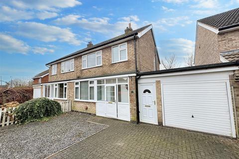 Paske Avenue, Gaddesby, Leicester 3 bed semi