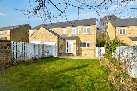 Moat End, Thorner, Leeds, West Yorkshire 4 bed semi