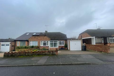 High View, Higham, Rochester, Kent, ME3 2 bed bungalow for sale