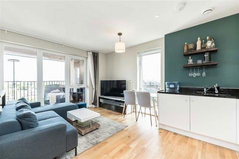 Greenwich High Road, London SE10 2 bed flat for sale