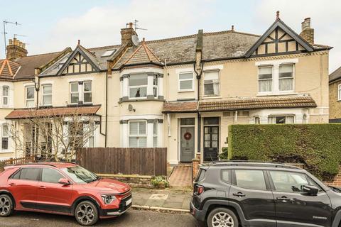 Hounslow Road, Whitton TW2 2 bed flat for sale