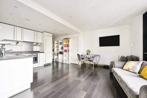 Walworth Road, Elephant and Castle... 2 bed flat for sale