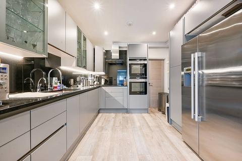 First Avenue, East Acton, London, W3 4 bed semi