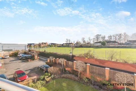 Benedict Court, Western Avenue... 1 bed apartment for sale