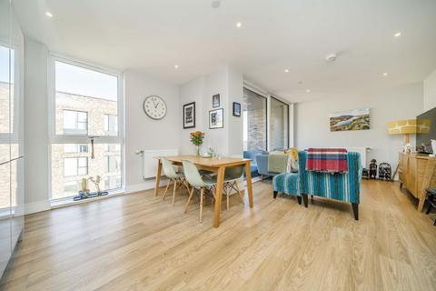 Plough Lane, London SW17 2 bed flat for sale