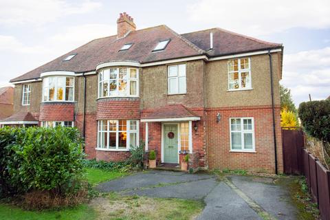 Dover Road, Guston, Dover, CT15 5 bed semi