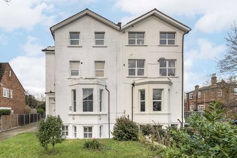 Lawrie Park Road, London SE26 3 bed flat for sale