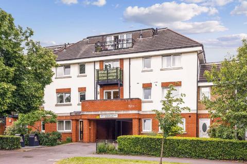 Richmond Road, Kingston Upon Thames KT2 2 bed flat for sale