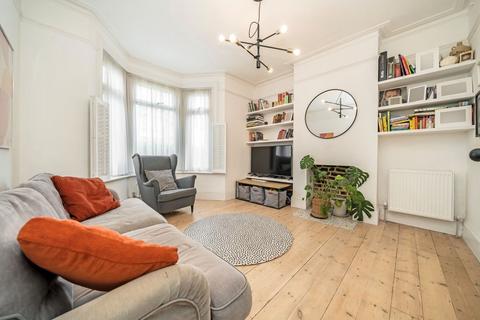 Neuchatel Road, London SE6 2 bed terraced house for sale