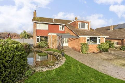 Park Farm Close, Shadoxhurst 4 bed detached house for sale