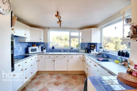 Hunstanton PE36 2 bed bungalow for sale