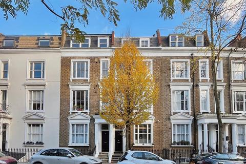 Kempsford Gardens, Earls Court SW5 1 bed flat for sale