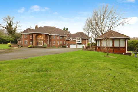 Choppington NE62 5 bed detached house for sale