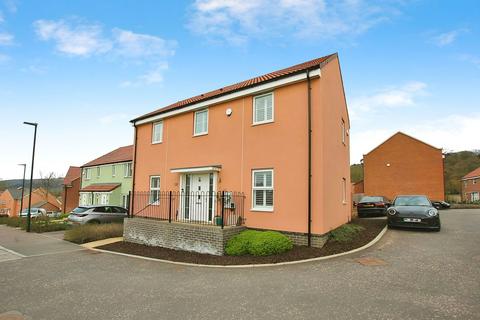 Cheltenham GL52 4 bed detached house for sale