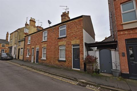 Vine Street, Stamford 2 bed end of terrace house for sale