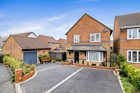 Haskard Close, Hawkinge, Folkestone... 4 bed detached house for sale