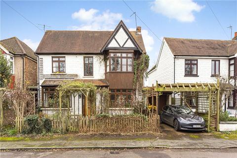 6 bedroom detached house for sale