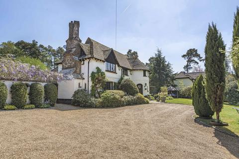 Heather Lane, Pulborough, RH20 6 bed detached house for sale