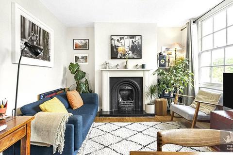 Broadway Market, London, E8 1 bed apartment for sale