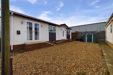 Fengate Mobile Home Park... 2 bed mobile home for sale