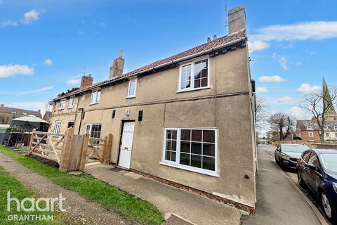 Market Street, Bottesford 2 bed cottage for sale