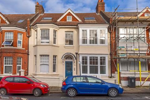 Addison Road, Hove 2 bed apartment for sale